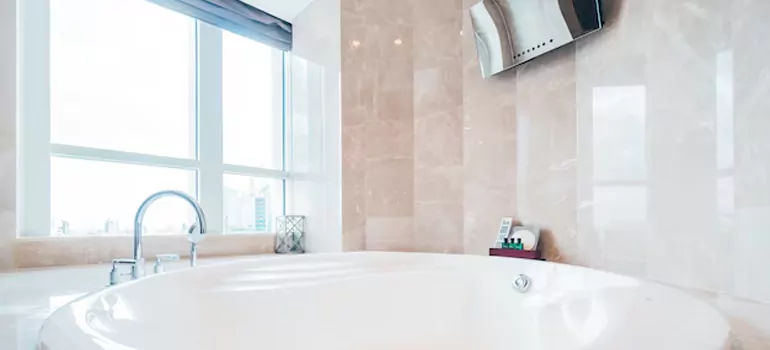 Bathroom Window Coverings in Cape Coral, FL